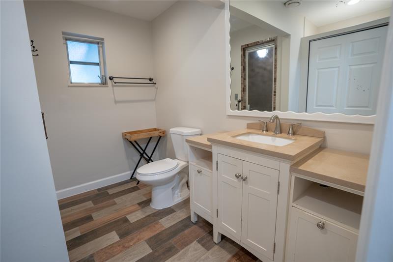 Image 30 of 41 For 5480 1st Ave  Side