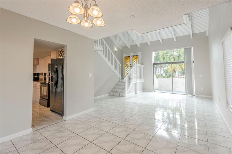 Image 11 of 44 For 3416 116th Pl