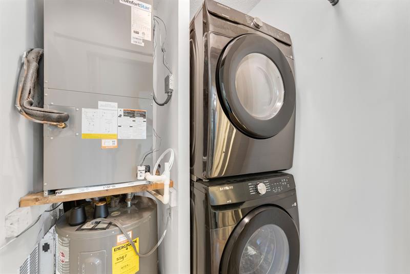 Image 27 of 27 For 3086 Oakland Forest Dr  1203