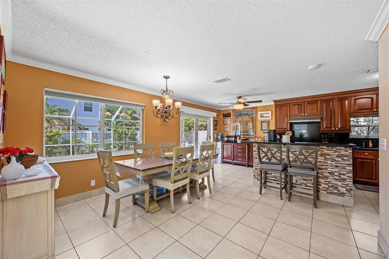 Image 11 of 44 For 4813 14th Dr