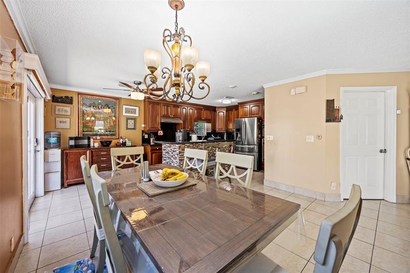Image 12 of 44 For 4813 14th Dr