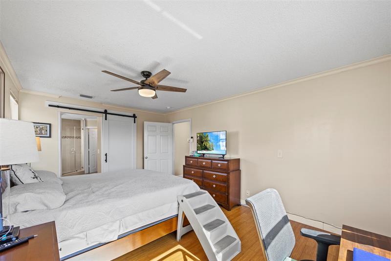 Image 30 of 44 For 4813 14th Dr