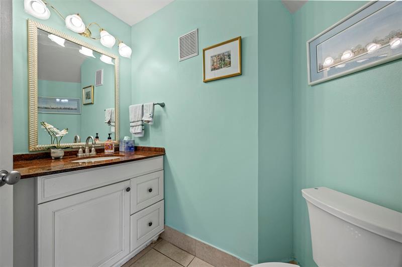 Image 35 of 44 For 4813 14th Dr