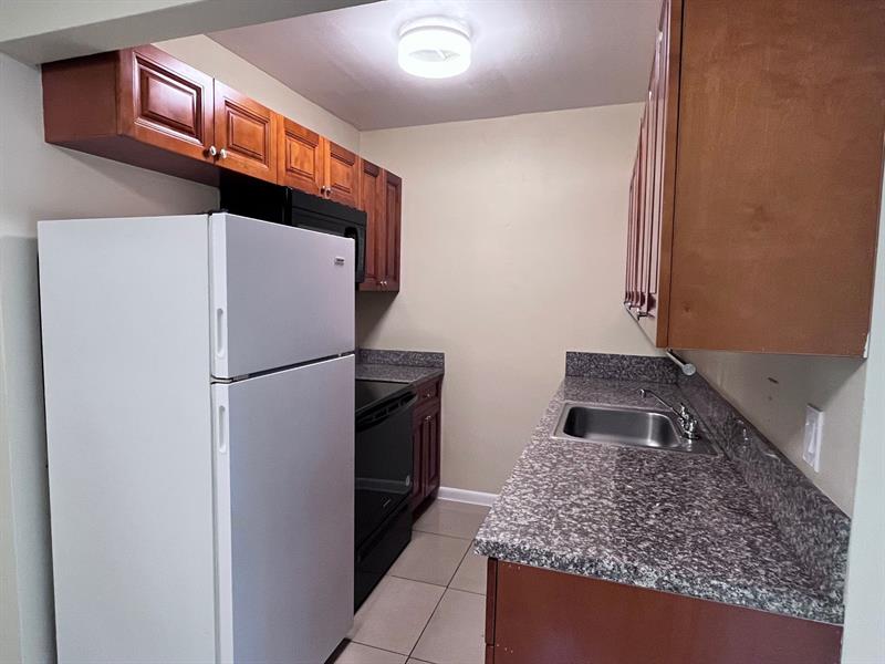 Image 10 of 24 For 432 20th St  5