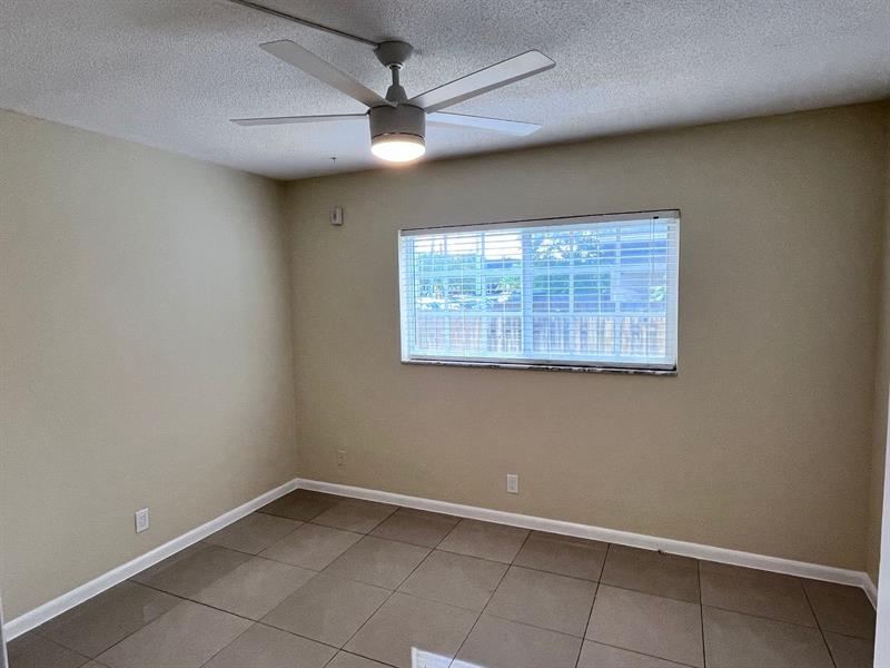 Image 13 of 24 For 432 20th St  5