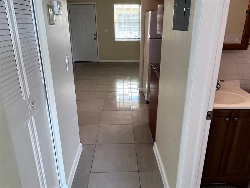 Image 16 of 24 For 432 20th St  5