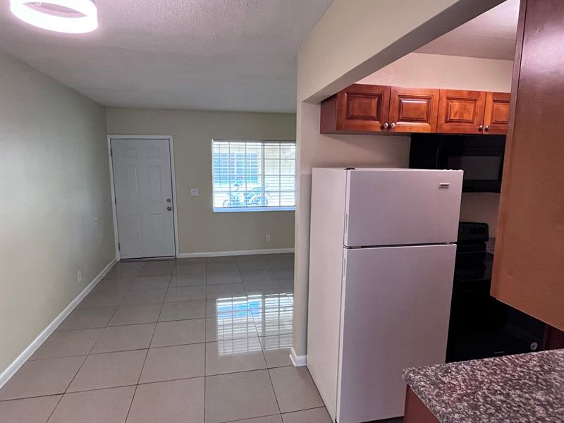 Image 20 of 24 For 432 20th St  5