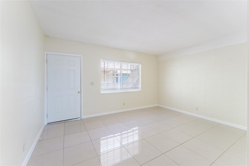 Image 3 of 24 For 432 20th St  5