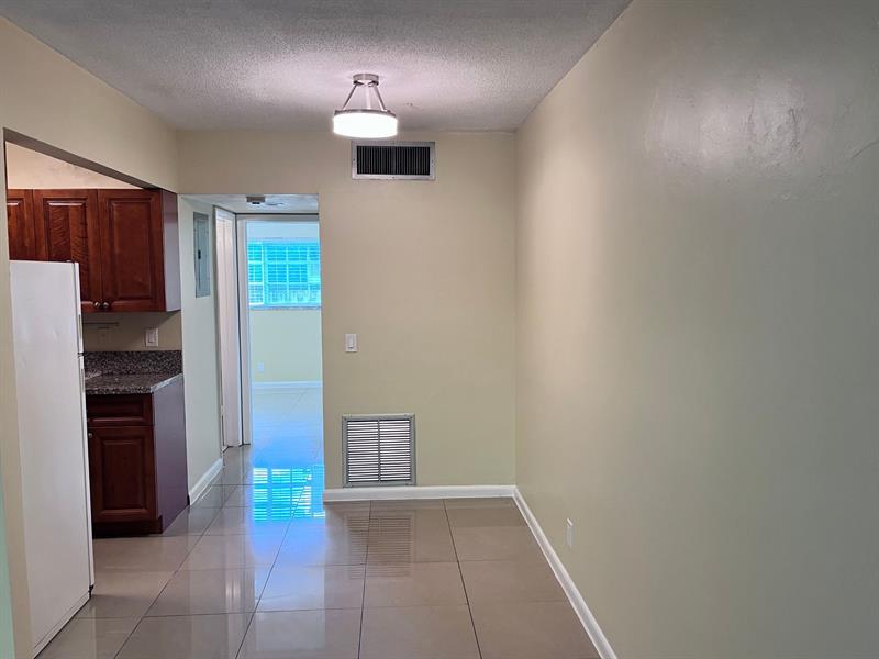 Image 8 of 24 For 432 20th St  5