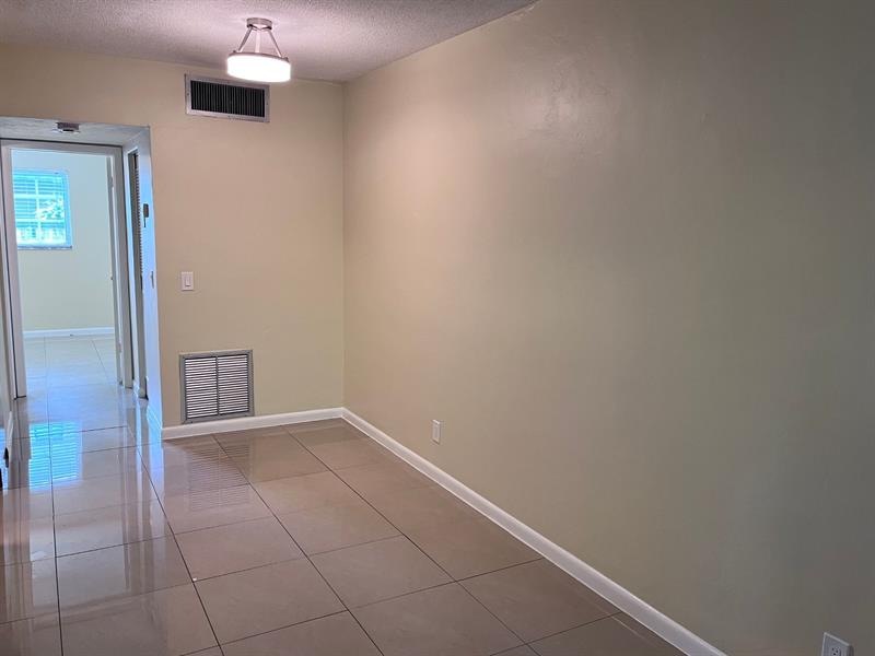 Image 9 of 24 For 432 20th St  5