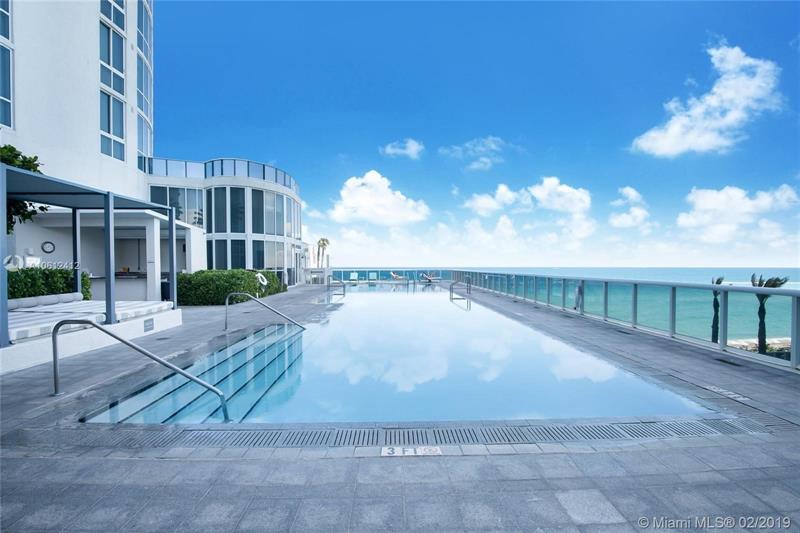 Image 18 of 22 For 15901 Collins Ave  2104