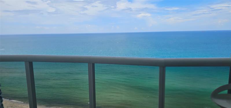 Image 5 of 22 For 15901 Collins Ave  2104