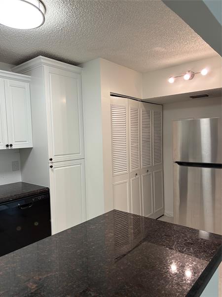 Image 19 of 22 For 711 Sunny Pine Way  B-2