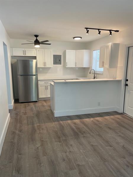 Image 4 of 17 For 828 16th Ave