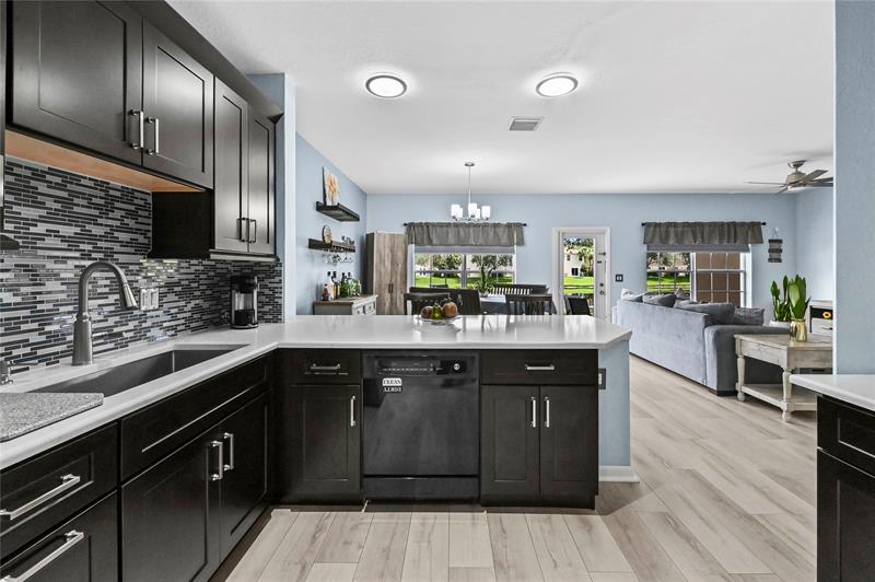 Image 9 of 28 For 4405 Macarthur Palm Trl  4505