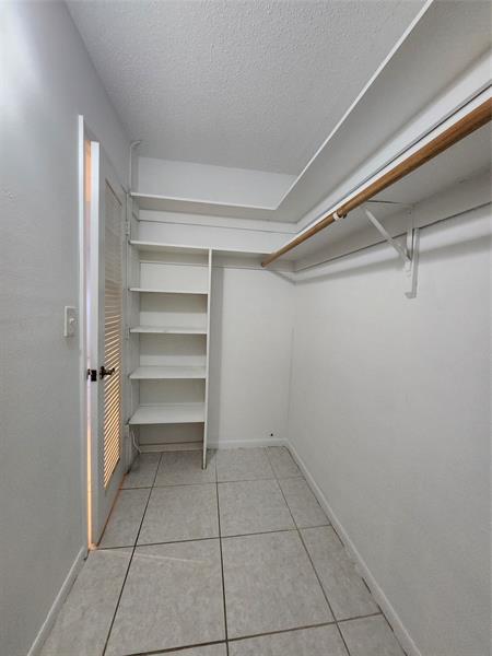 Image 40 of 100 For 501 8th St  103