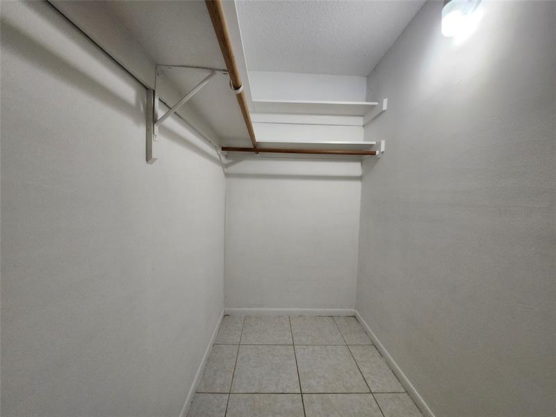 Image 42 of 100 For 501 8th St  103