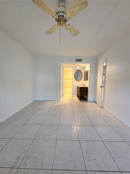Image 53 of 100 For 501 8th St  103