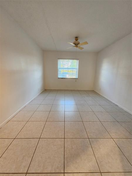 Image 58 of 100 For 501 8th St  103