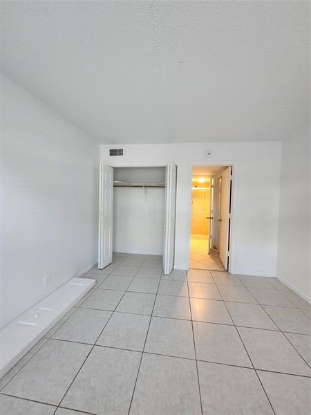 Image 9 of 100 For 501 8th St  103