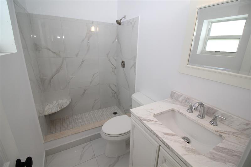 Image 8 of 12 For 160 127th Ave