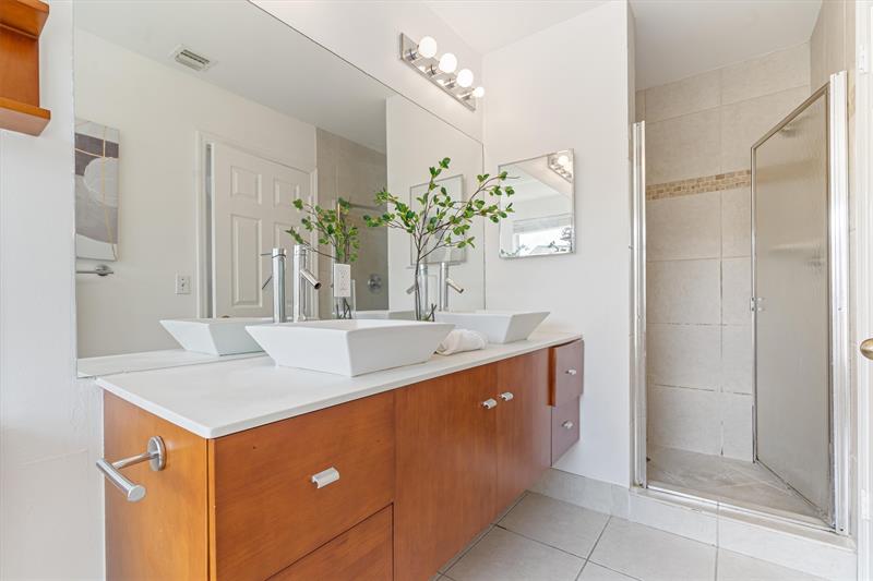 Image 20 of 25 For 10108 Royal Palm Blvd  105-b