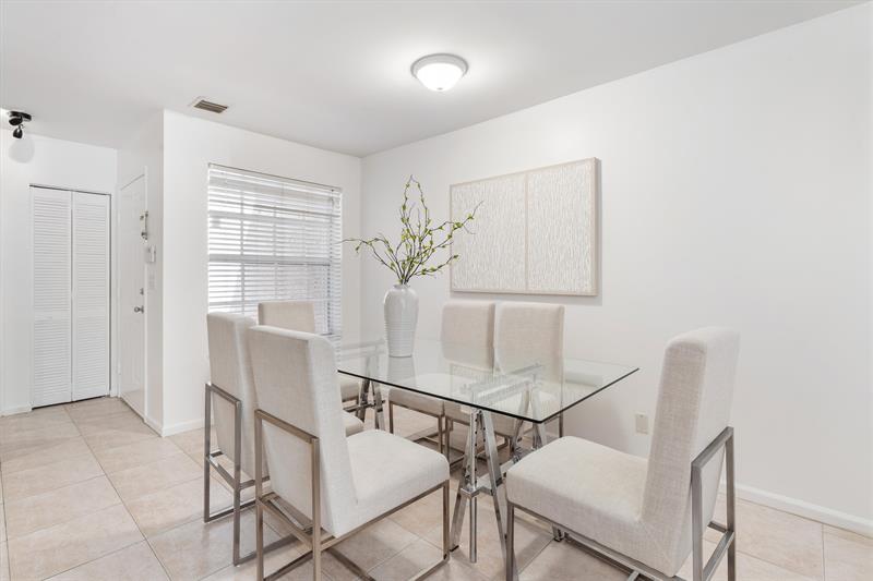 Image 5 of 25 For 10108 Royal Palm Blvd  105-b