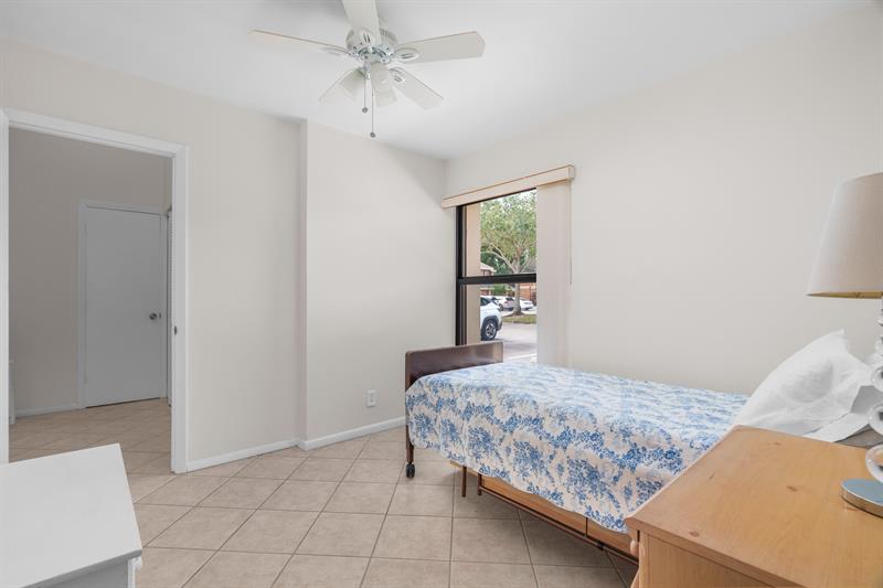 Image 15 of 36 For 2227 45th Ave  2227