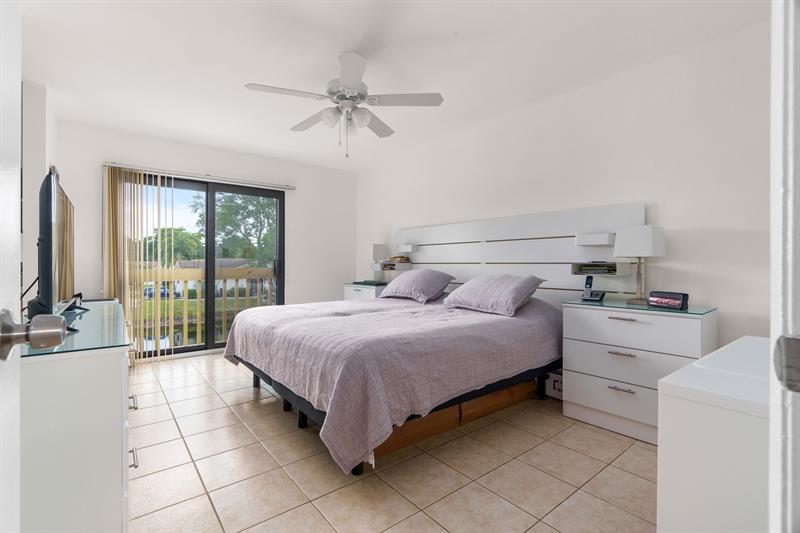 Image 16 of 36 For 2227 45th Ave  2227