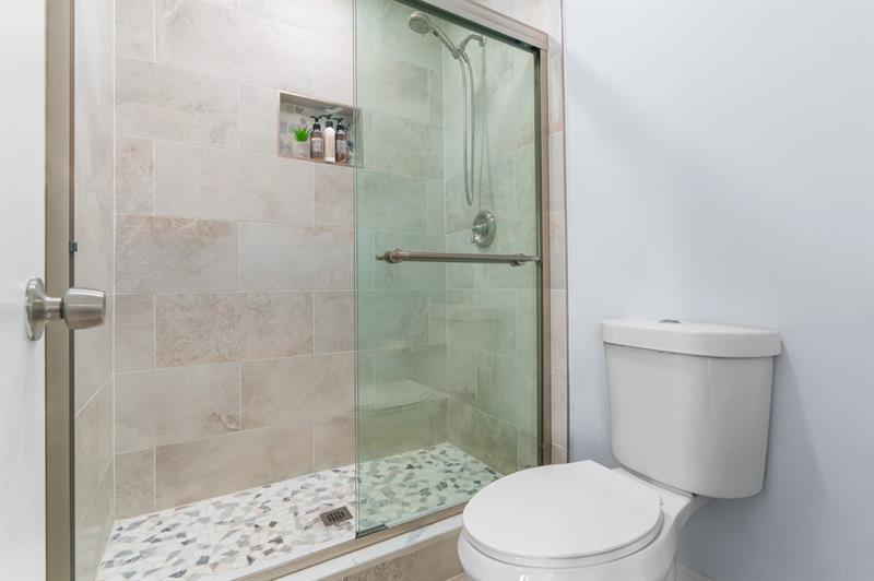 Image 19 of 36 For 2227 45th Ave  2227