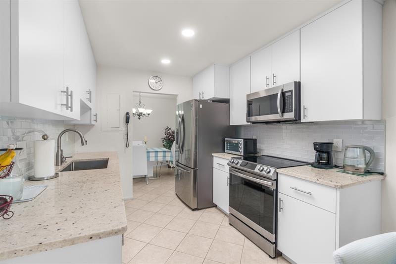 Image 8 of 36 For 2227 45th Ave  2227