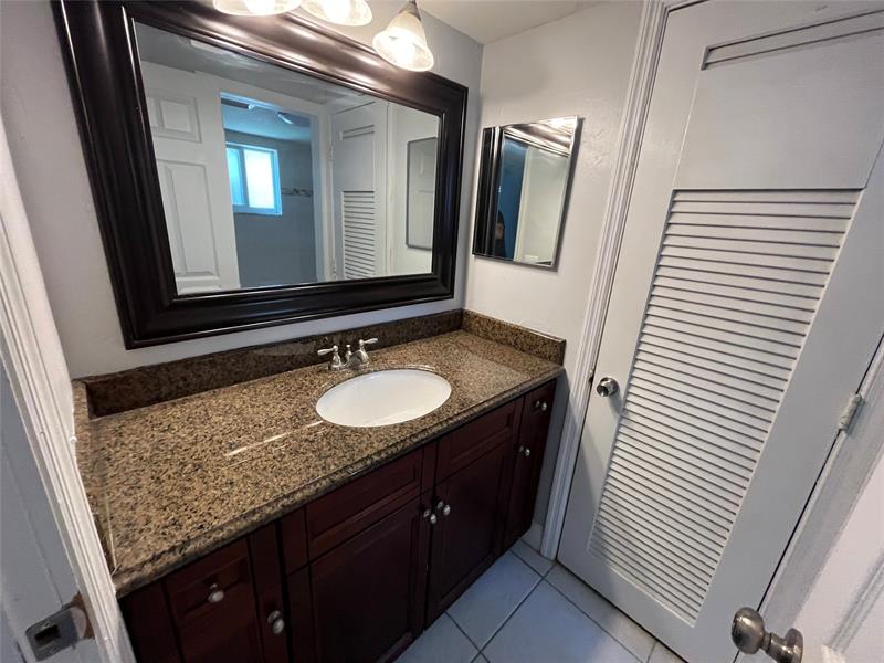 Image 16 of 65 For 1311 18th St  107