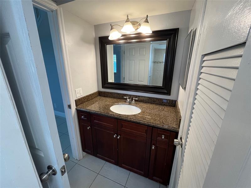 Image 18 of 65 For 1311 18th St  107