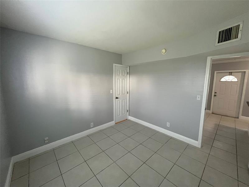 Image 30 of 65 For 1311 18th St  107
