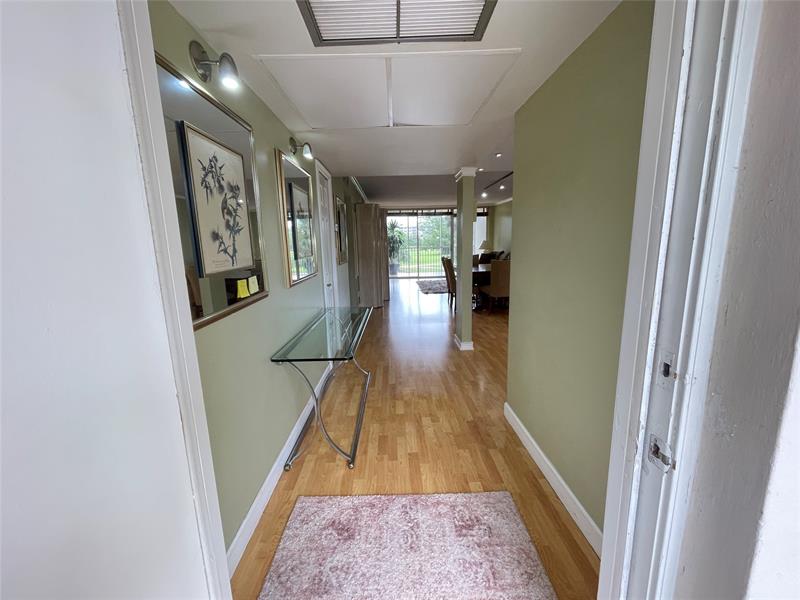 Image 15 of 46 For 3051 Palm Aire Dr  204