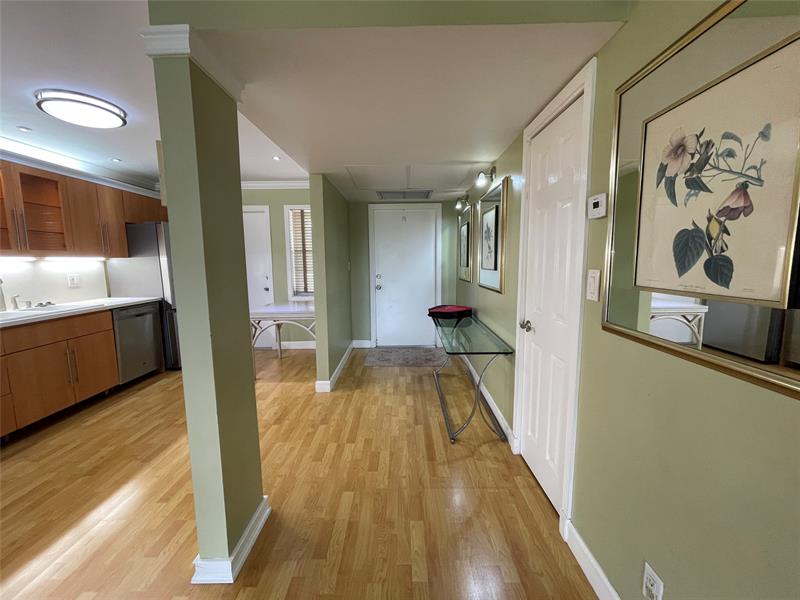 Image 16 of 46 For 3051 Palm Aire Dr  204