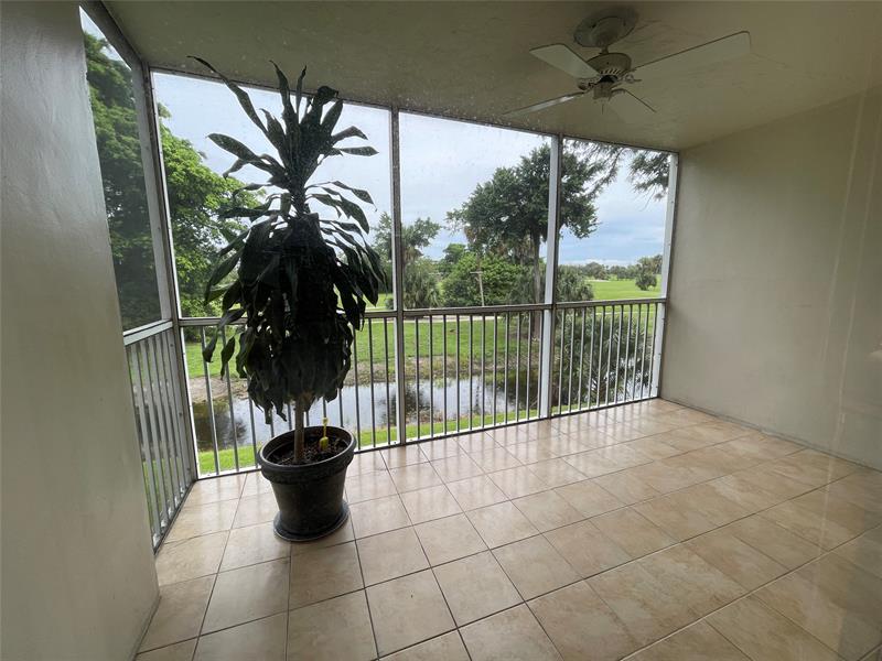 Image 25 of 46 For 3051 Palm Aire Dr  204