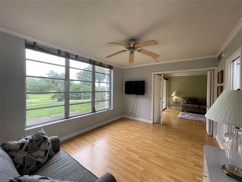 Image 30 of 46 For 3051 Palm Aire Dr  204