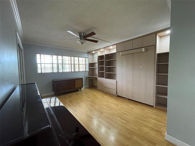 Image 35 of 46 For 3051 Palm Aire Dr  204