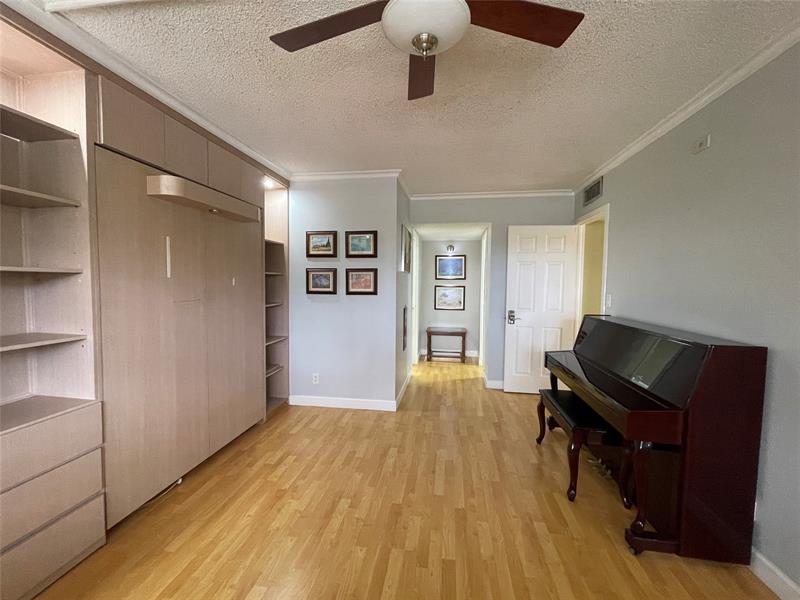 Image 36 of 46 For 3051 Palm Aire Dr  204