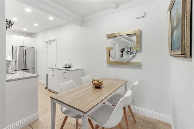 Image 8 of 14 For 2424 17th  106b