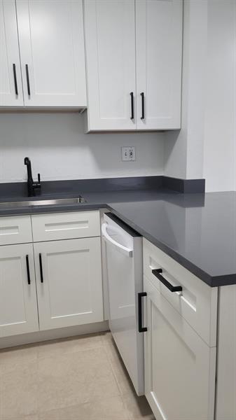 Image 4 of 35 For 6882 173rd Dr  804