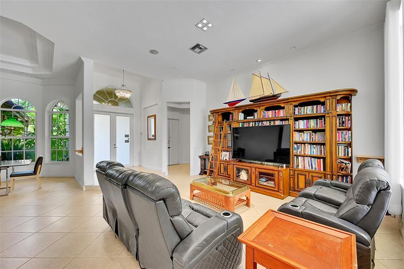 Image 11 of 68 For 9350 62nd Ct