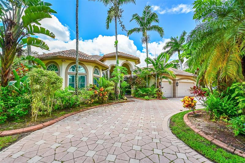 Image 3 of 68 For 9350 62nd Ct