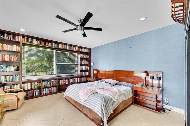 Image 31 of 68 For 9350 62nd Ct