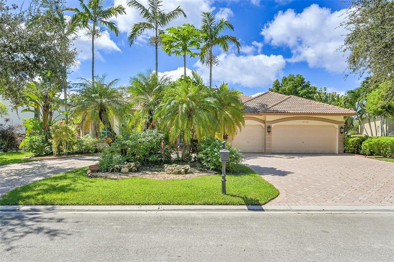 Image 7 of 68 For 9350 62nd Ct