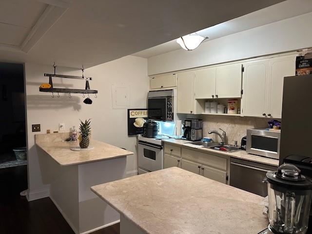 Image 10 of 12 For 917 16th Ave  13