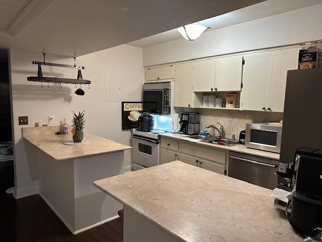 Image 11 of 12 For 917 16th Ave  13