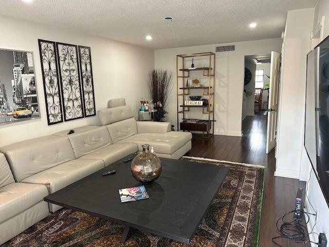 Image 4 of 12 For 917 16th Ave  13