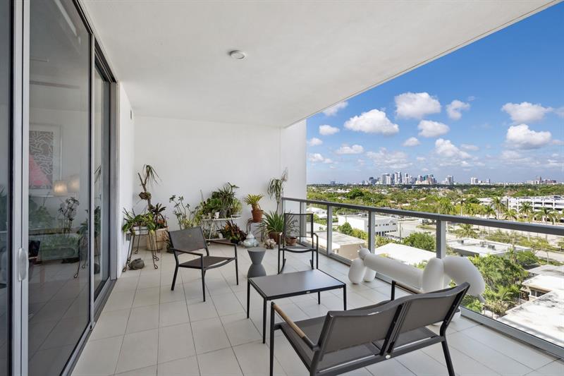 Image 15 of 47 For 920 Intracoastal Dr  801